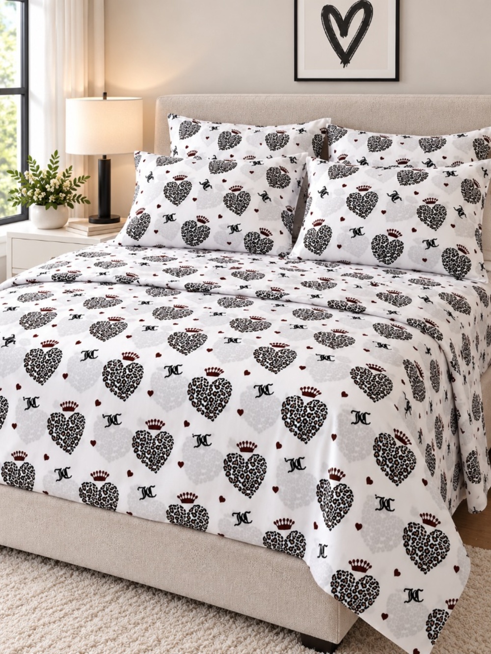 Juicy Couture Queen 6 Piece Sheet Set Leopard Hearts Crowns White Bedding NWT